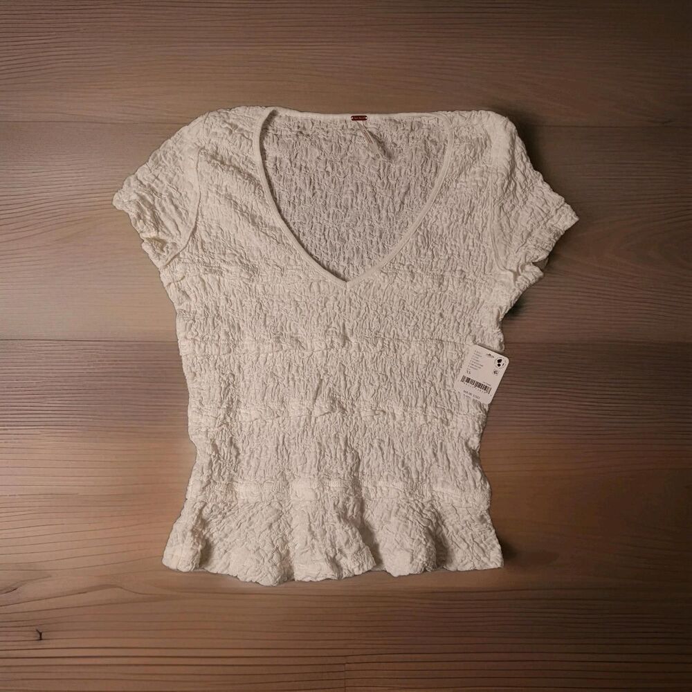 Free People Krystal Textured V-Neck T-Shirt Womens Size XS Ivory Slim Fit New